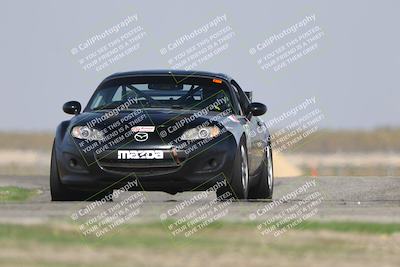 media/Oct-25-2025-CalClub SCCA (Sat) [[34c778dfbe]]/Group 2/Qualifying/